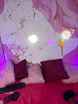 Snapshot of Woo_isDaphne chatting on 20, 7, 2026 Woo isDaphne online show from 20, 7, 2026