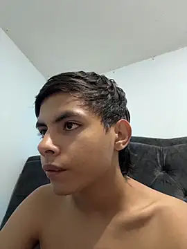 two cam latin online show from 27, 2, 2026