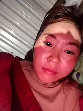 Yiyoongg online show from 12, 2, 2026