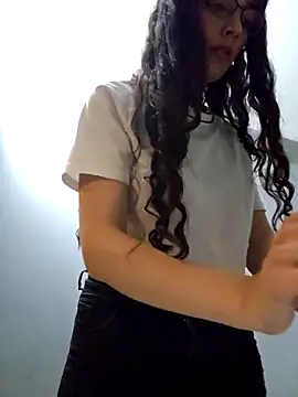 VelvetSolez online show from 23, 4, 2026