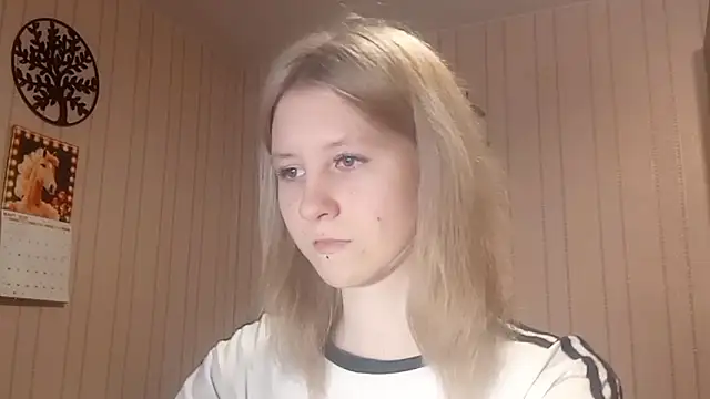 RunawayBr1de online show from 9, 3, 2026