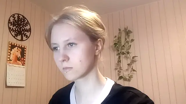 RunawayBr1de online show from 10, 3, 2026