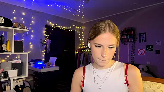 amily sunray online show from 18, 4, 2026