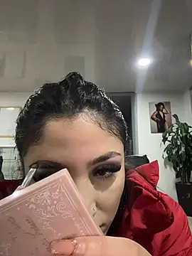 Snapshot of babyy_nicols_m chatting on 15, 7, 2026 babyy nicols m online show from 15, 7, 2026