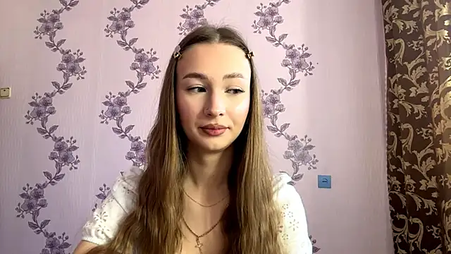 LacieHelaire online show from 8, 3, 2026