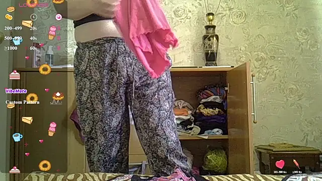 CurvyWild Lady30 online show from 18, 6, 2026
