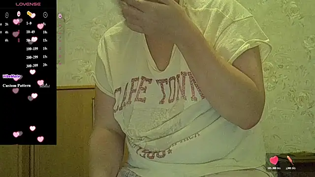 CurvyWild Lady30 online show from 18, 7, 2026