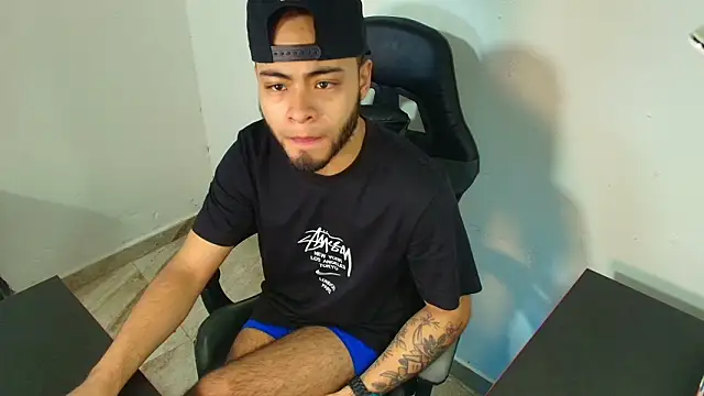 Xanderstone00 online show from 24, 2, 2026