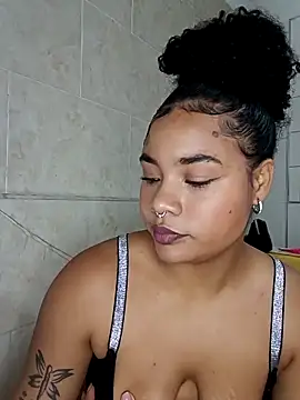 BrianaSweetxxx online show from 24, 4, 2026