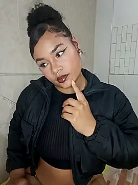 BrianaSweetxxx online show from 26, 4, 2026