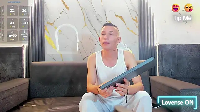 Isaak 26 online show from 25, 4, 2026