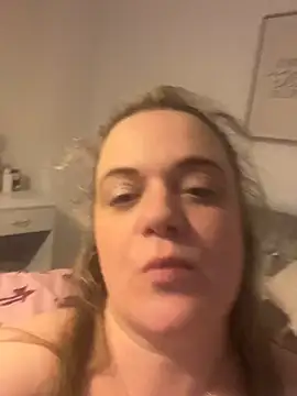 Piper Milf 36 online show from 9, 3, 2026