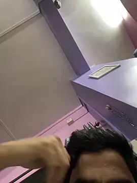 hassuniii online show from 14, 2, 2026