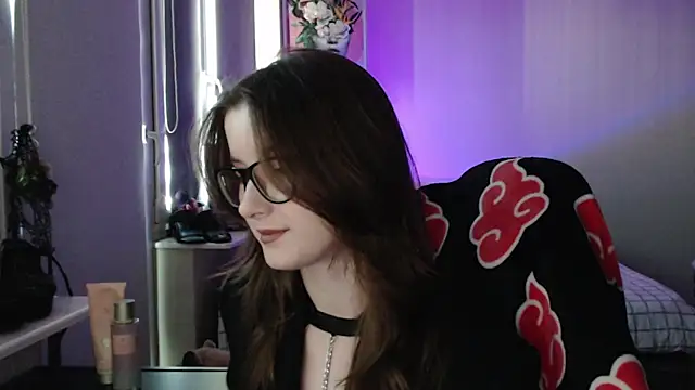 LunaXcherry online show from 22, 4, 2026