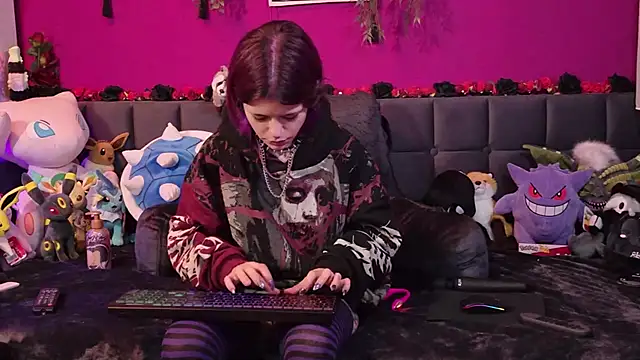 Snapshot of ViGothFox chatting on 6, 6, 2026 ViGothFox online show from 6, 6, 2026