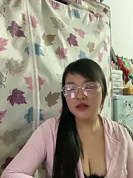 Strawberry-wet online show from 15, 3, 2026