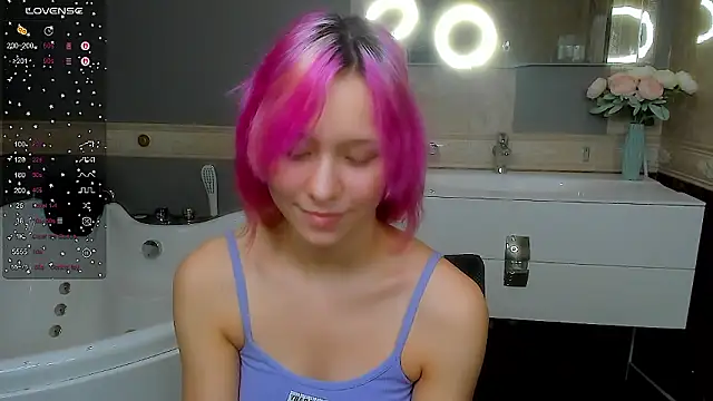 EmilyTrase online show from 27, 3, 2026