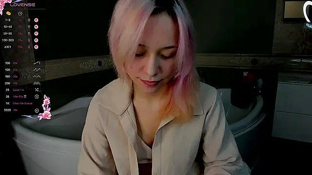 EmilyTrase online show from 19, 4, 2026