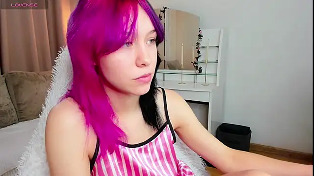 EmilyTrase online show from 31, 7, 2026