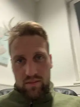 lovefuess online show from 11, 2, 2026