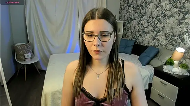 Snapshot of Coraline_kitty chatting on 15, 3, 2026 Coraline kitty online show from 15, 3, 2026