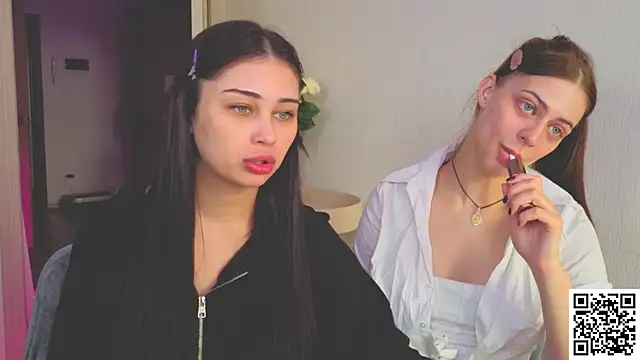 Sofia Plump online show from 19, 4, 2026