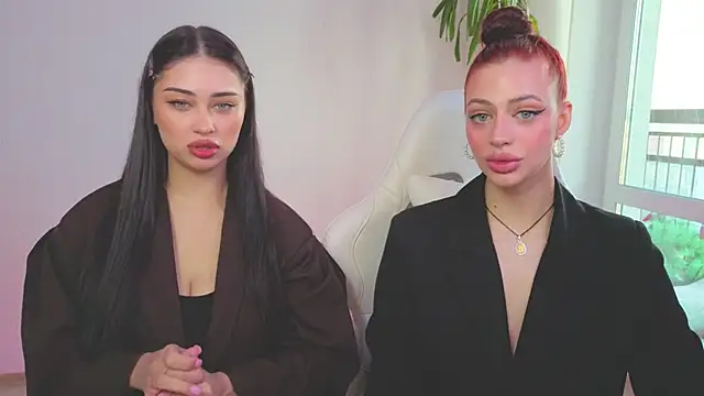 Sofia Plump online show from 25, 4, 2026