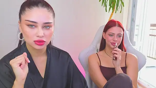 Sofia Plump online show from 30, 4, 2026