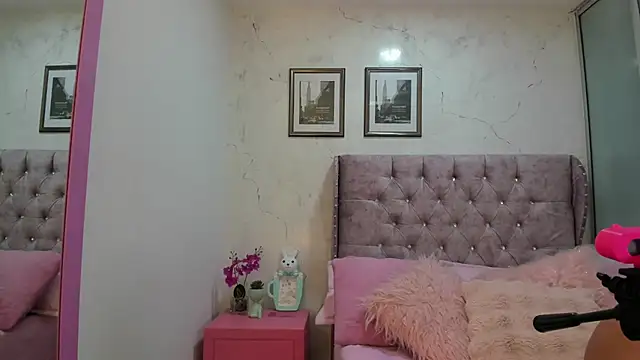 LuciadelaVega online show from 26, 2, 2026