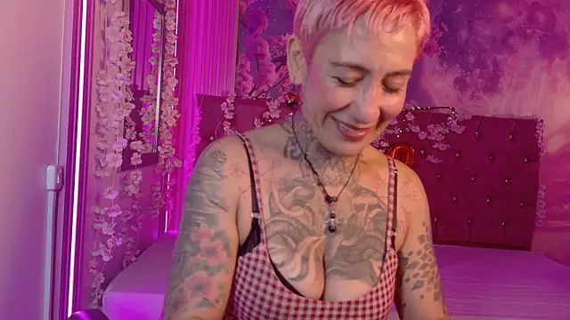 Snapshot of Everlyn_sexx chatting on 16, 2, 2026 Everlyn sexx online show from 16, 2, 2026