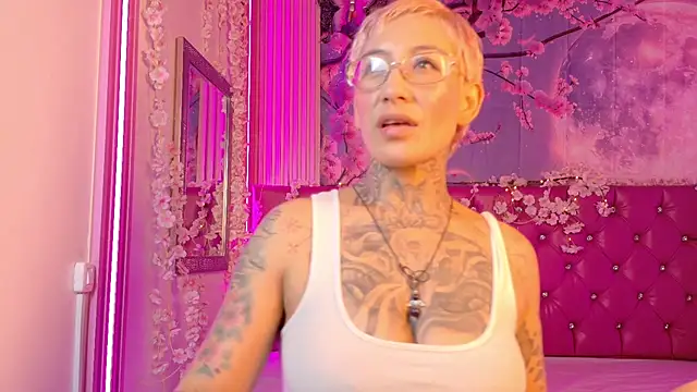 Snapshot of Everlyn_sexx chatting on 28, 2, 2026 Everlyn sexx online show from 28, 2, 2026