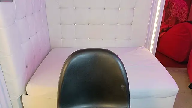 Snapshot of Everlyn_sexx chatting on 12, 3, 2026 Everlyn sexx online show from 12, 3, 2026