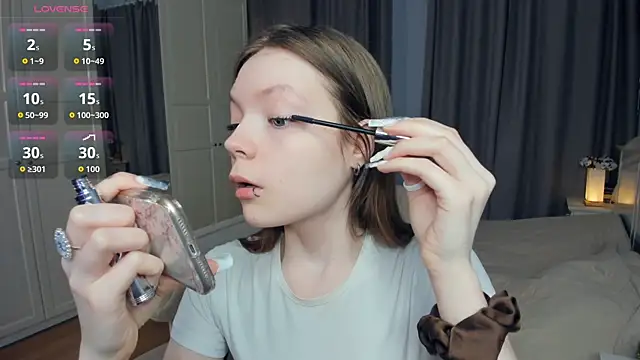 LavenderMitten online show from 16, 4, 2026