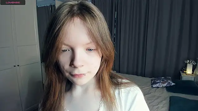 Snapshot of LavenderMitten chatting on 21, 5, 2026 LavenderMitten online show from 21, 5, 2026