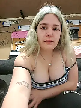 Dulcexpecado online show from 27, 4, 2026