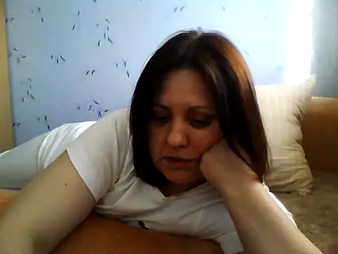 LockyCharm111 online show from 25, 4, 2026