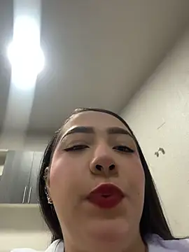 Hannah-Prada online show from 1, 5, 2026