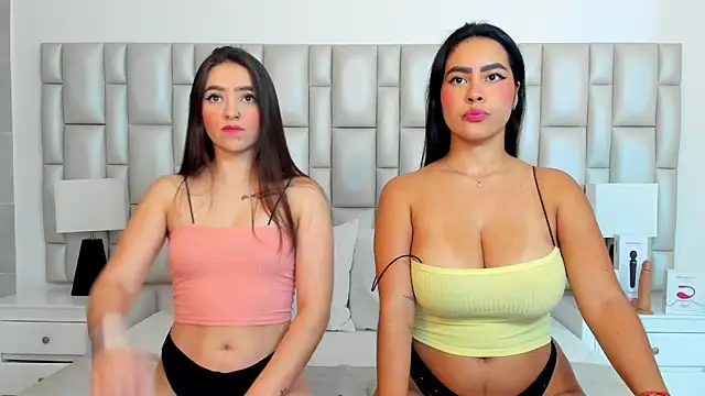 Snapshot of paola_katy_dicks chatting on 29, 1, 2025 paola katy dicks online show from 29, 1, 2025