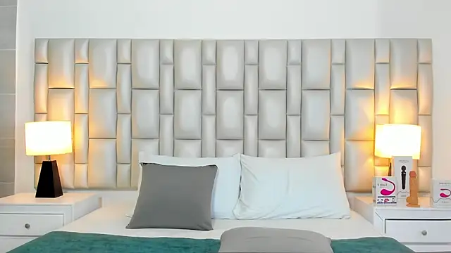 Snapshot of paola_katy_dicks chatting on 9, 9, 2025 paola katy dicks online show from 9, 9, 2025