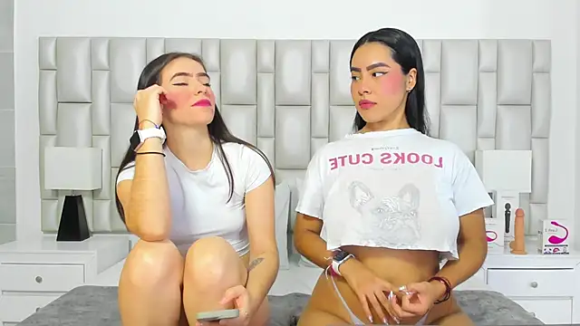 paola katy dicks online show from 23, 4, 2026