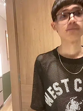 Snapshot of Santi_Princex chatting on 16, 4, 2026 Santi Princex online show from 16, 4, 2026