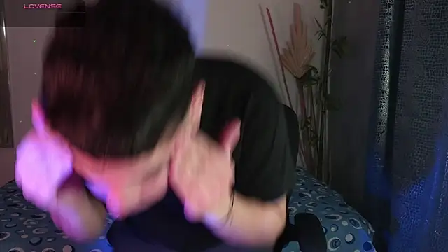 eithan jonnes online show from 1, 3, 2026