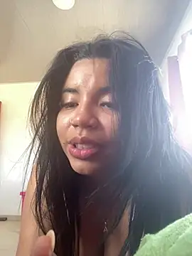 Lucy strong1 online show from 1, 3, 2026