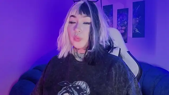 Snapshot of meowboo chatting on 30, 5, 2026 meowboo online show from 30, 5, 2026