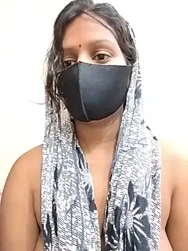 Snapshot of ankita077 chatting on 5, 5, 2026 ankita077 online show from 5, 5, 2026