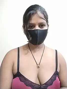 Snapshot of ankita077 chatting on 19, 5, 2026 ankita077 online show from 19, 5, 2026