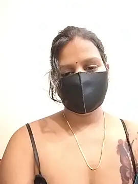 Snapshot of ankita077 chatting on 20, 5, 2026 ankita077 online show from 20, 5, 2026