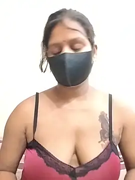Snapshot of ankita077 chatting on 25, 5, 2026 ankita077 online show from 25, 5, 2026
