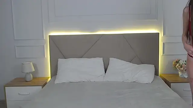 AlisiaStill  online show from 4, 3, 2026