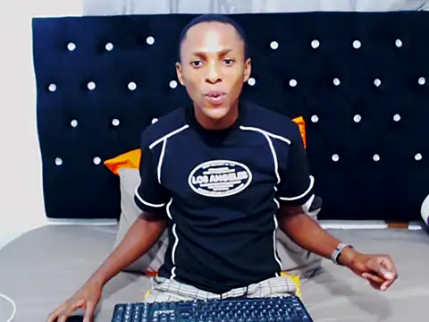 NtandoXx online show from 6, 4, 2026